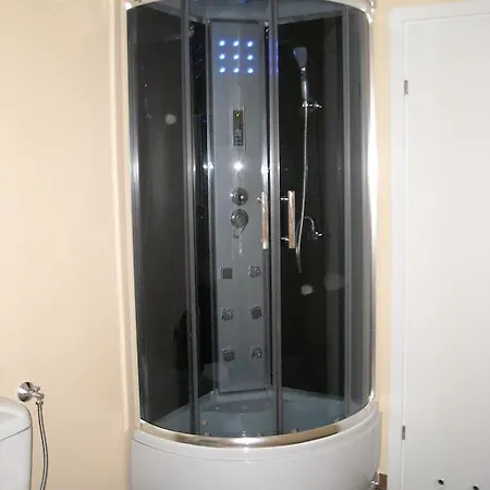 Quarto em Acomodações Particulares Words & Swords *