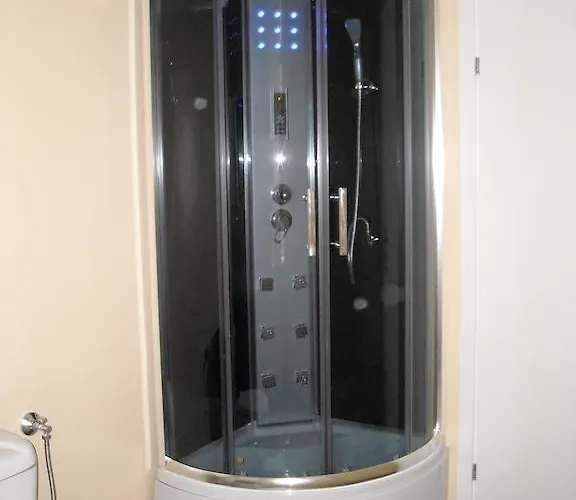 בית אירוח Words & Swords *