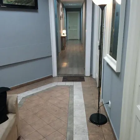 Words & Swords 民宿